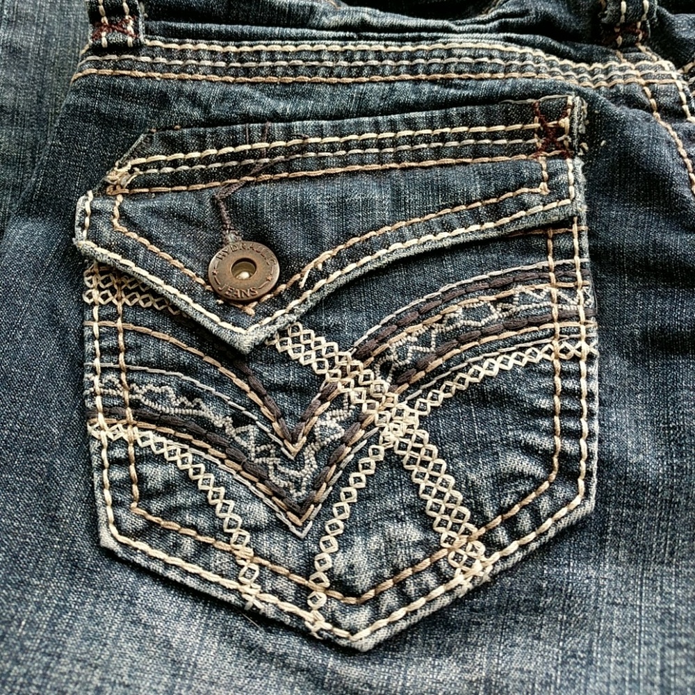 Jeans - Picture 2 of 5